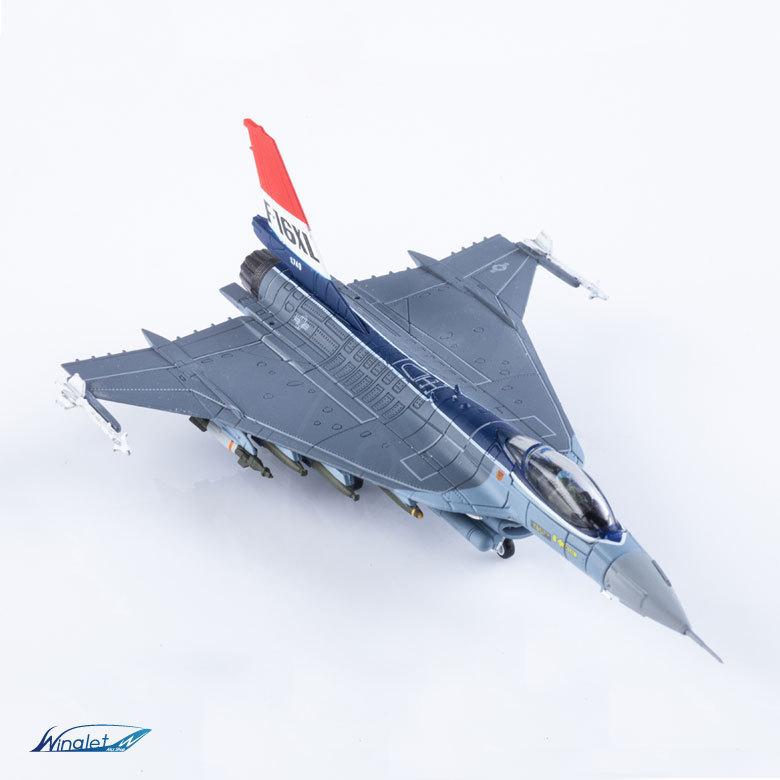 ダイキャストモデル 1/144 F-16XL Prototype XL-1 75-0749 ダイキャストモデル 1/144 F-16XL Prototype XL-1 75-0749