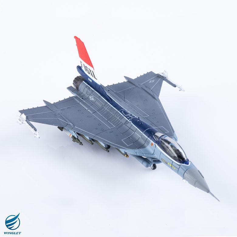 Aviation Fighters Series ダイキャストモデル 1/144 F-16XL