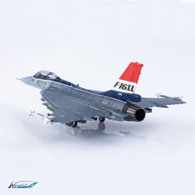 ダイキャストモデル 1/144 F-16XL Prototype XL-1 75-0749 スケールモデル 塗装済み 完成品 戦闘機 飛行機 航空 グッズ アイテム｜winglet｜03