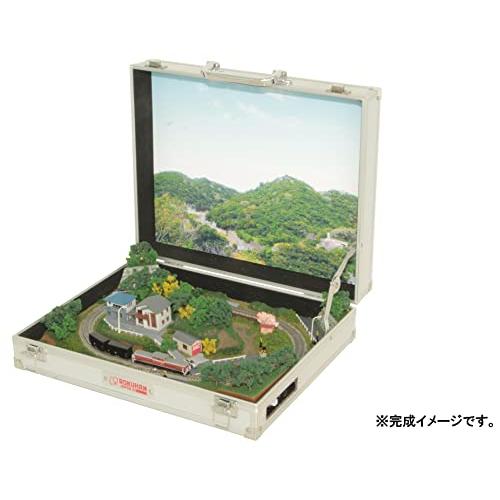 【新品 送料込み】 ロクハン Zゲージ ミニトランクレイアウト 高台タイプ 組立式 S063-1 鉄道模型用品 【SKC9486014196】(34547円)