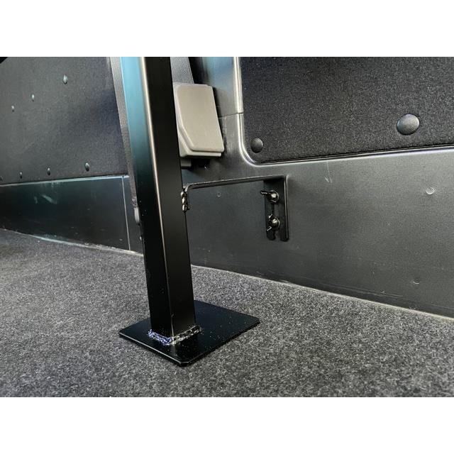 NV350/キャラバン 標準/ワイドボディー（車幅）スーパーロングEX/DX（6人乗り車両）用ベッドキット10mmクッション入りスタンダードレザータイプ |  | 07