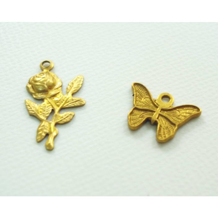 【レジン/アクセサリー】 真鍮パーツ チャーム 美貌（バラ/蝶） |  | 01