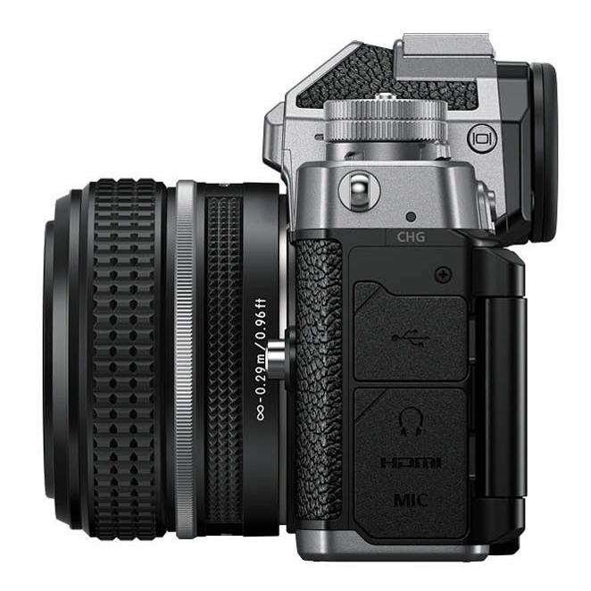 ニコン（Nikon） デジタル一眼カメラ Z f 40mm f/2(SE)レンズキット