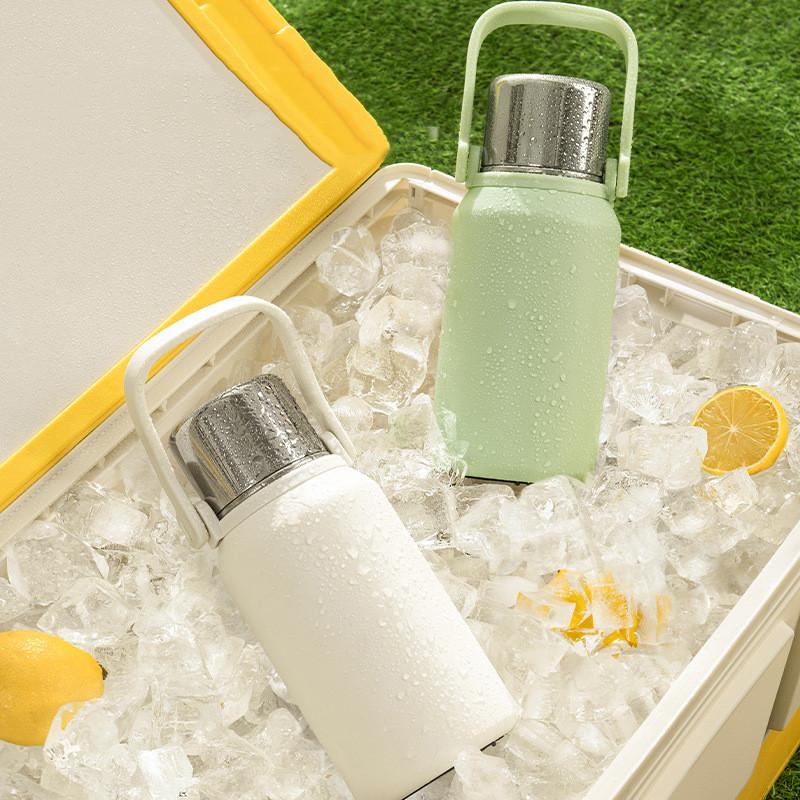 水筒 大容量 レディース メンズ 1リットル 1500ml 1000ml 800ml 無地 手提げ 保温 保冷 魔法瓶 ショルダーベルト付き ボトル |  | 09