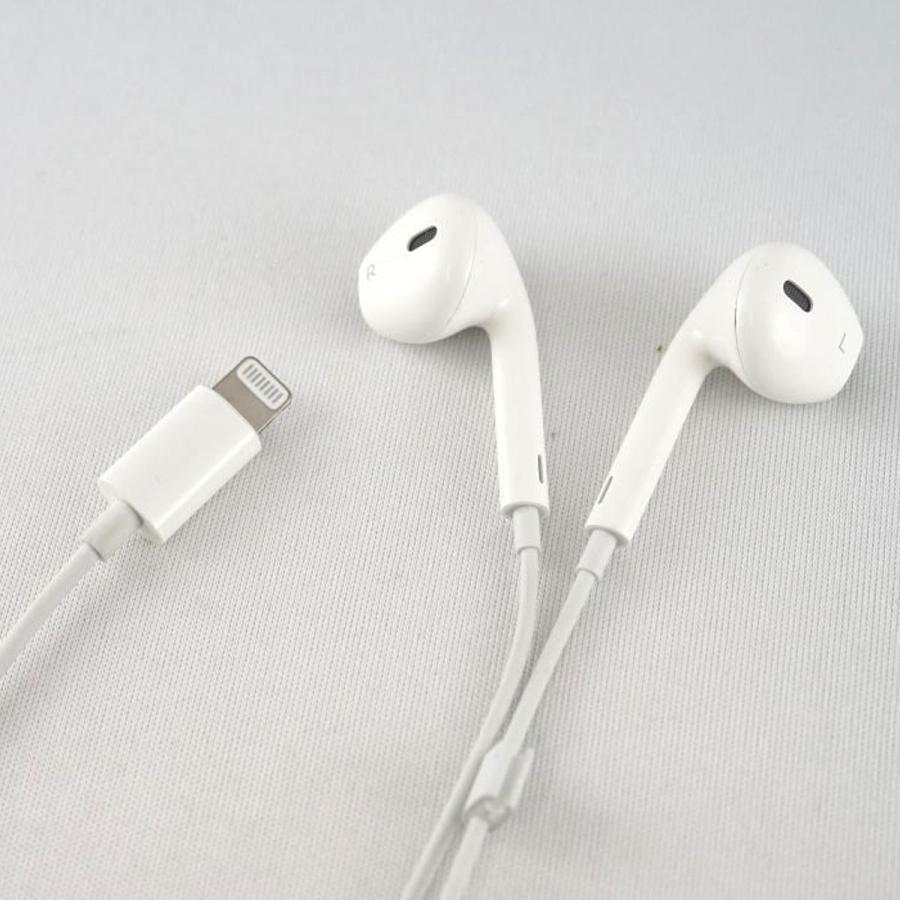 EarPods with Lightning connector イヤホン USED美品 Apple 純正品