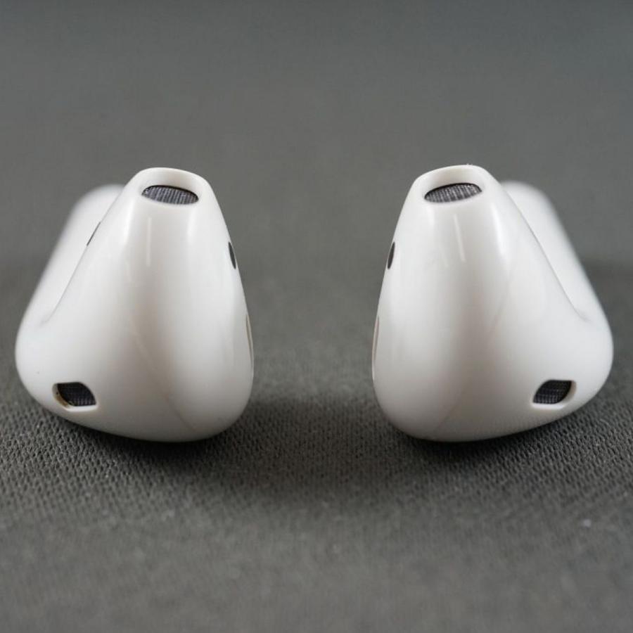 AirPods with Charging Case エアーポッズ ワイヤレスイヤホン USED超美品 第二世代 Bluetooth