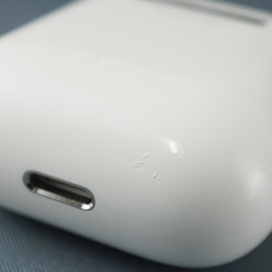 Apple Apple AirPods with Charging Case エアーポッズ 充電ケースのみ