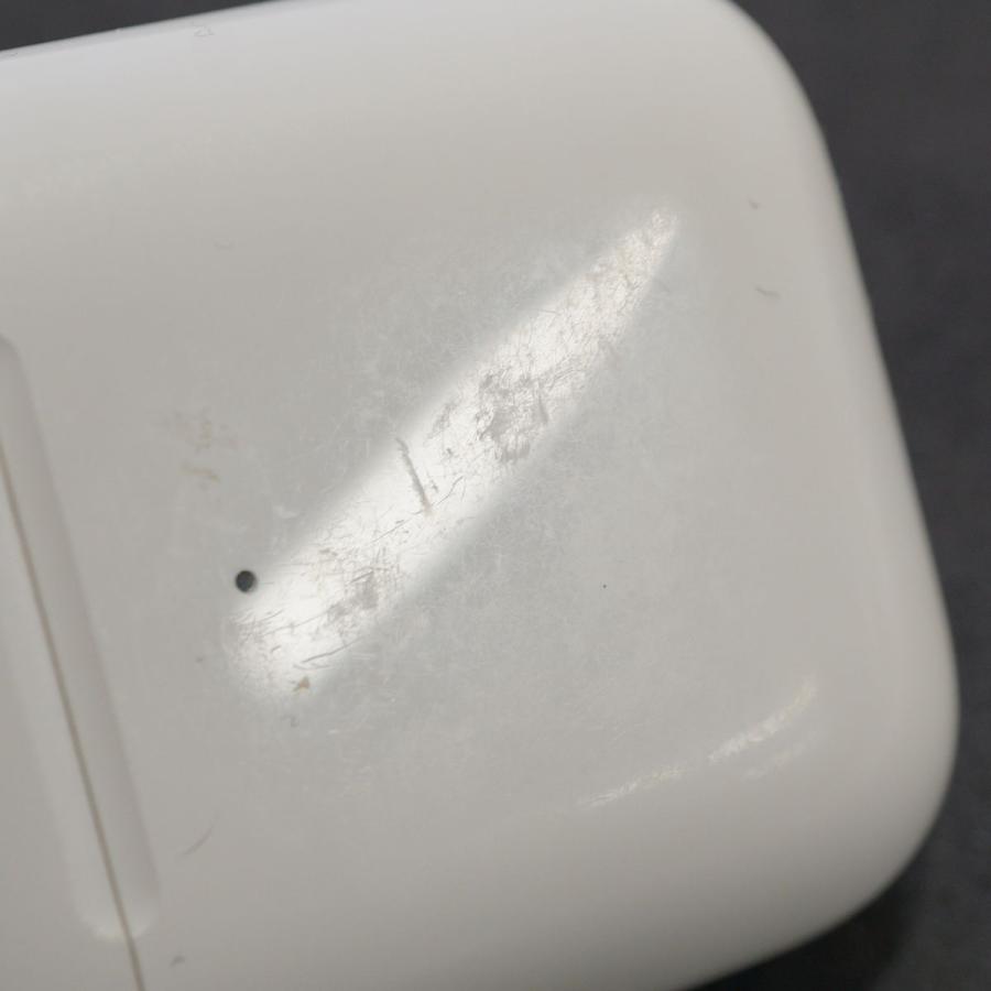 Apple Apple AirPods with Wireless Charging Case エアーポッズ 充電