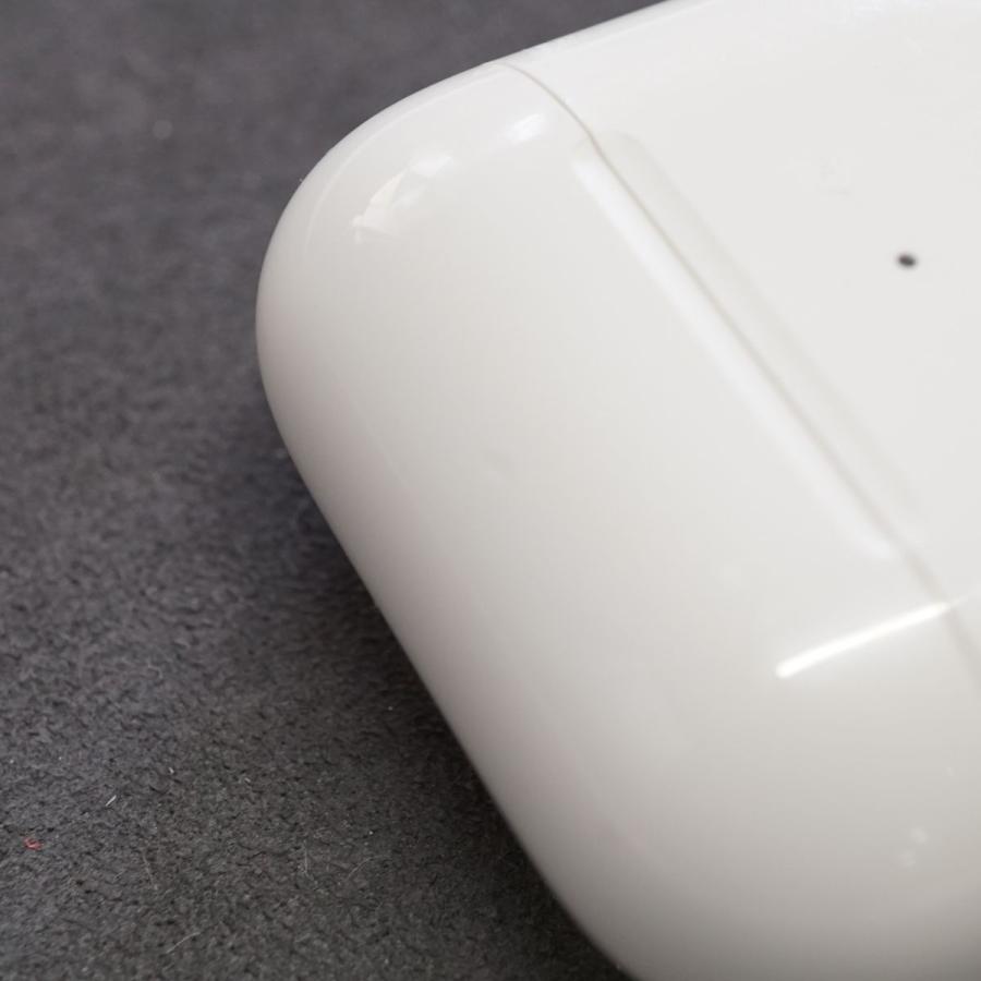 Apple Apple AirPods with Wireless Charging Case エアーポッズ 充電