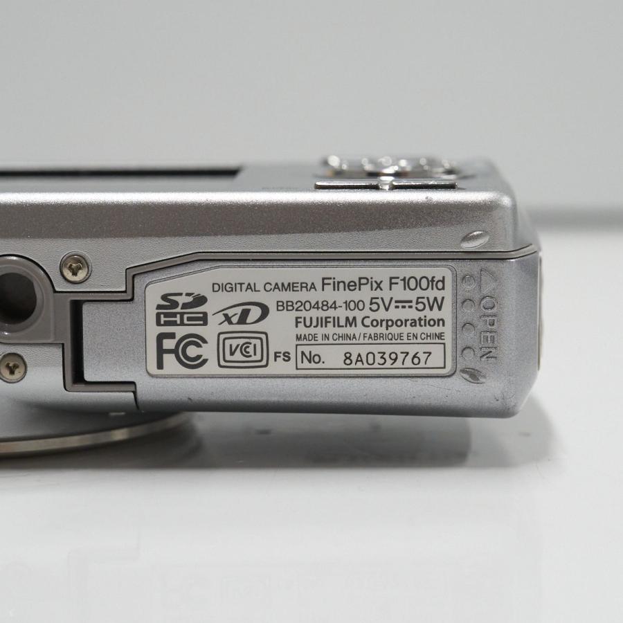FinePix Fシリーズ FUJIFILM F100fd USED美品 デジタルカメラ