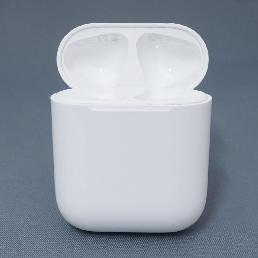 Apple AirPods with Charging Case エアーポッズ 充電ケースのみ 第二世代 USED美品 ワイヤレスイヤホン MV7N2J/A 完動品 V9002｜wit-yshop｜03