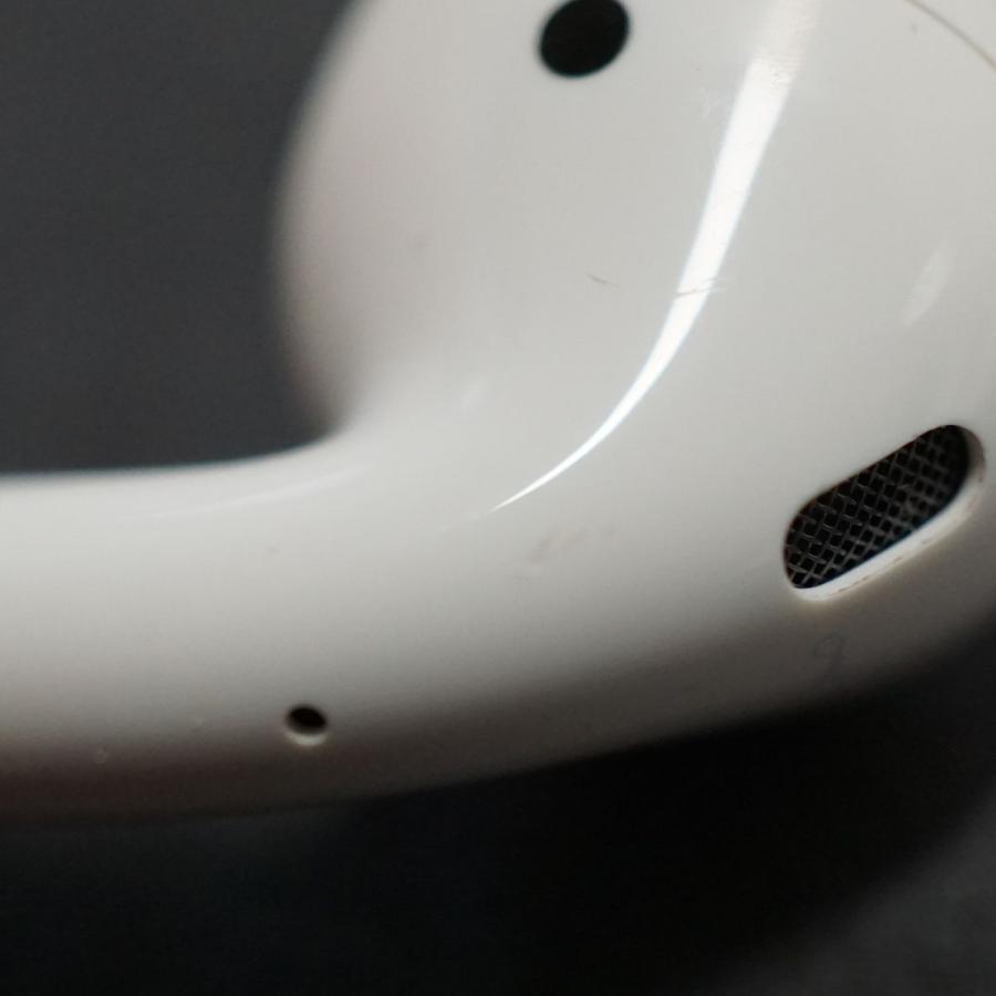 Apple AirPods エアーポッズ USED品 左イヤホンのみ L 片耳 Apple AirPods エアーポッズ USED品 左イヤホンのみ L 片耳