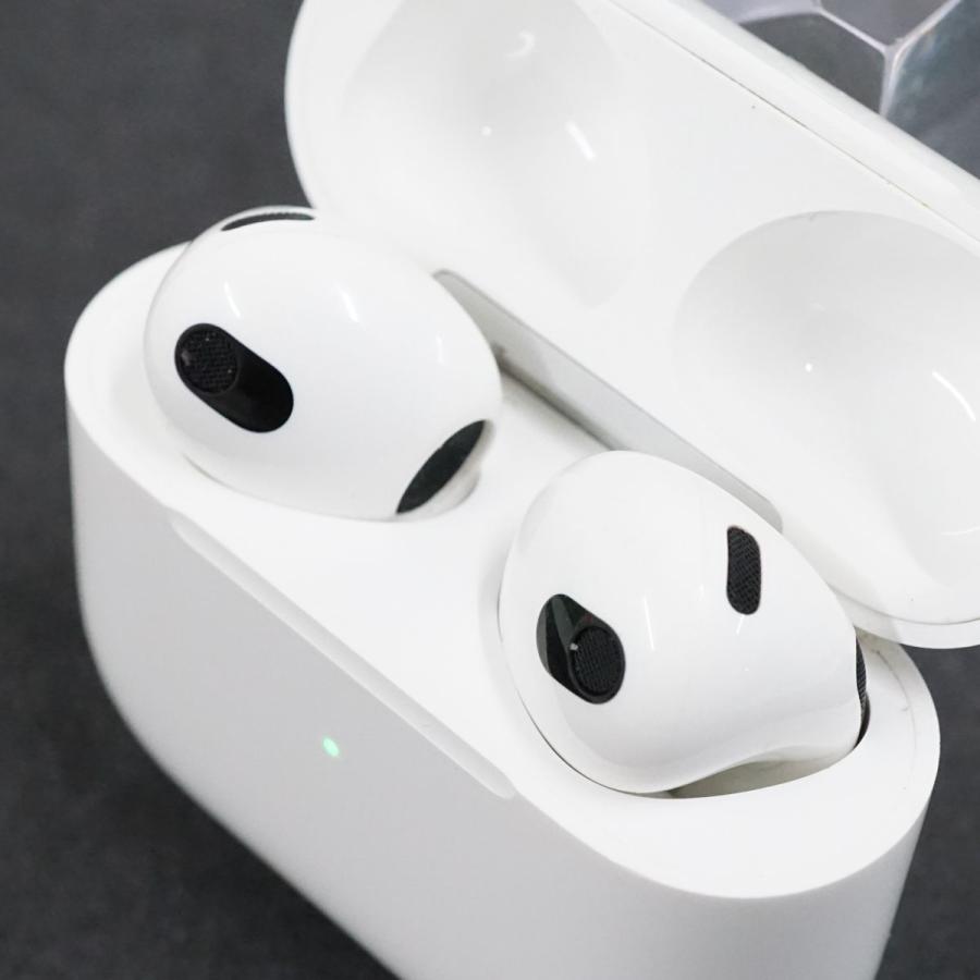 （中古）AirPods本体 3世代MagSafe充電ケース付き 中古】 Apple AirPods 第三世代 Magsafe付ケース Apple AirPods 第三