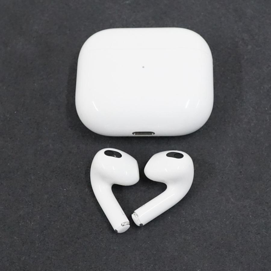 Apple Apple AirPods 第三世代 MagSafe充電ケース付 USED品 ワイヤレス