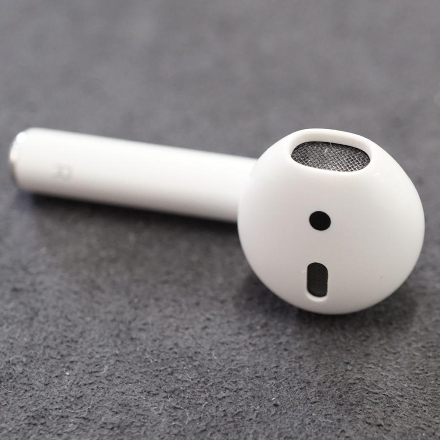 Apple AirPods エアーポッズ USED美品 右イヤホンのみ R 片耳 Apple AirPods エアーポッズ USED美品 右イヤホンのみ R 片耳