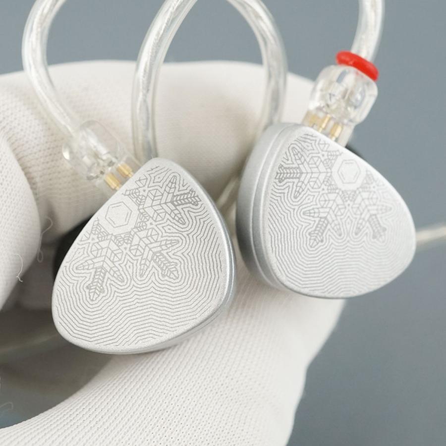 水月雨 MOONDROP Aria Snow Edition 有線イヤホン USED美品 高品質 耳