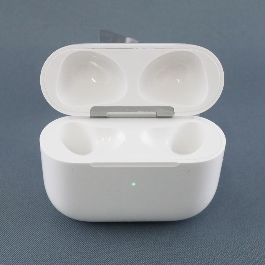 Apple AirPods 第三世代 MagSafe充電ケースのみ USED美品 A2566 耐汗 耐水 MME73J/A Qi充電 ライト二ング 完動品 中古 KR V0127｜wit-yshop｜03