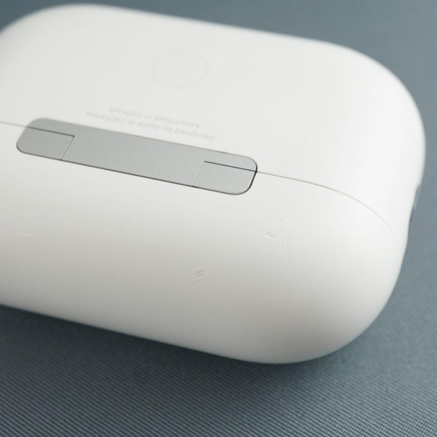 Apple Apple AirPods Pro 2 充電ケースのみ USED美品 第二世代