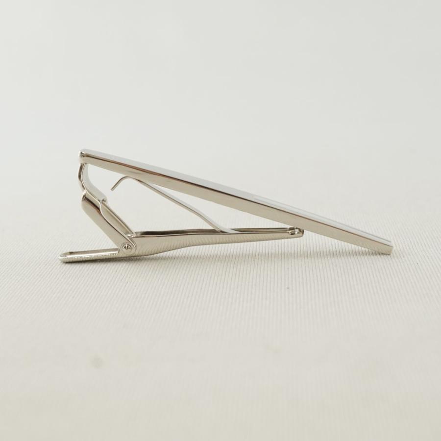 TAKEO KIKUCHI（タケオキクチ） ネクタイピン USED美品 蝶貝 白 シェル