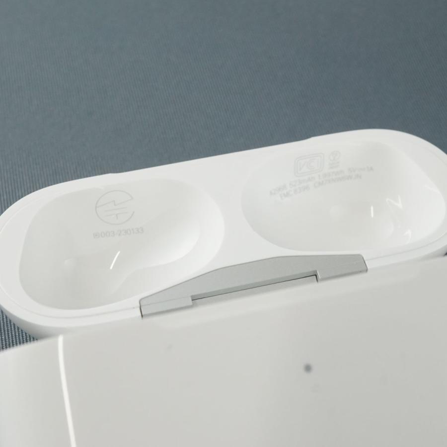 Apple AirPods Pro 第二世代 充電ケースのみ USED超美品 ワイヤレス 