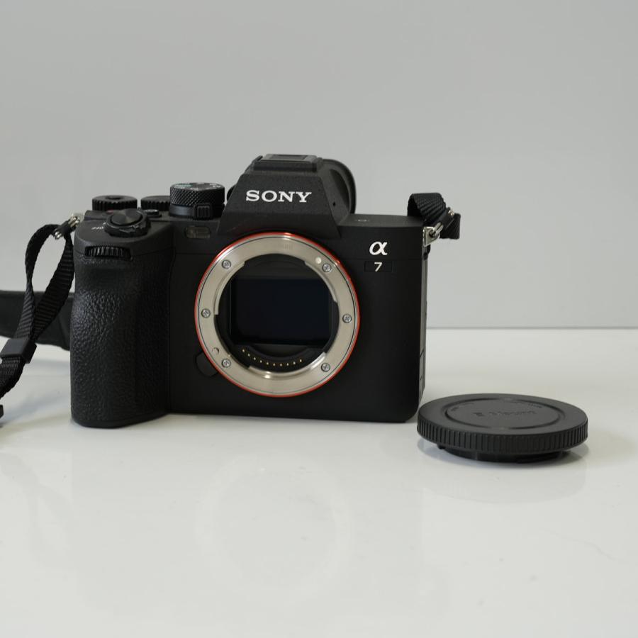α7 SONY IV ILCE-7M4 ボディ USED極美品 本体+バッテリー フル α7 SONY IV ILCE-7M4 ボディ USED極美品 本体+バッテリー フル