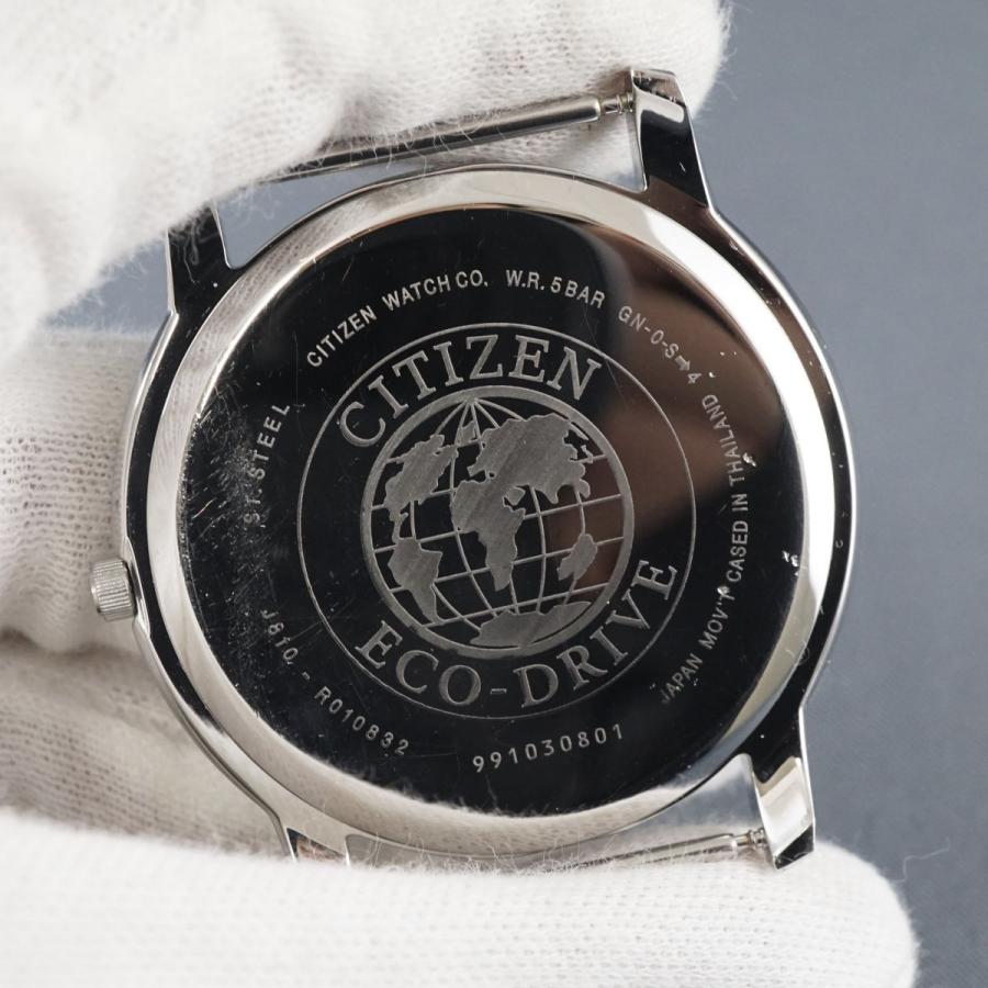 美品　CITIZEN　シチズン　J810　ブラック　ホワイト　ソーラー　腕時計 美品 CITIZEN シチズン J810 ブラック ホワイト ソーラー 腕時計