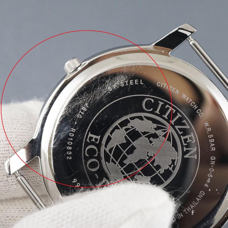 美品　CITIZEN　シチズン　J810　ブラック　ホワイト　ソーラー　腕時計 美品 CITIZEN シチズン J810 ブラック ホワイト ソーラー 腕時計