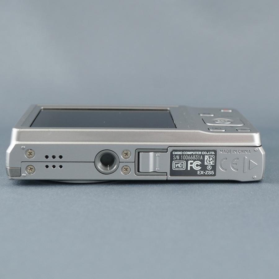 EXILIM CASIO EX-ZS5 デジタルカメラ USED美品 本体+バッテリー1410万