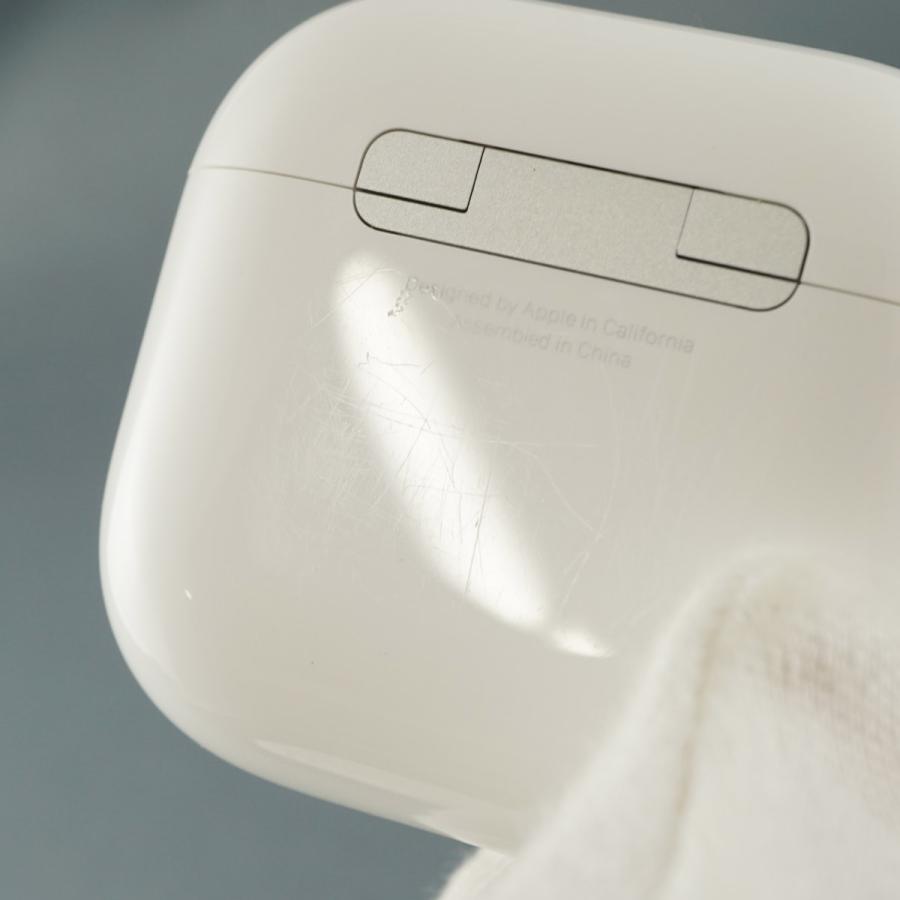 Apple Apple AirPods 4 充電ケースのみ USED美品 ノイズキャンセリング