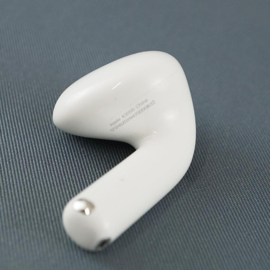 Apple Apple AirPods 4 右イヤホンのみ USED美品 ノイズキャンセリング