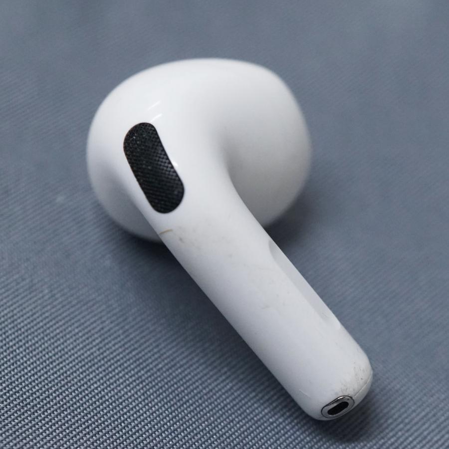 Apple Apple AirPods 4 USED品 ノイズキャンセリングなし 第四世代