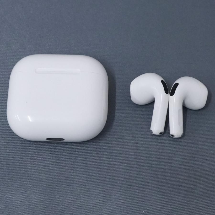 Apple Apple AirPods 4 USED品 ノイズキャンセリングなし 第四世代