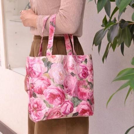 トートバッグ ローズ A4サイズ対応 おしゃれ レディース ピンク 薔薇柄 