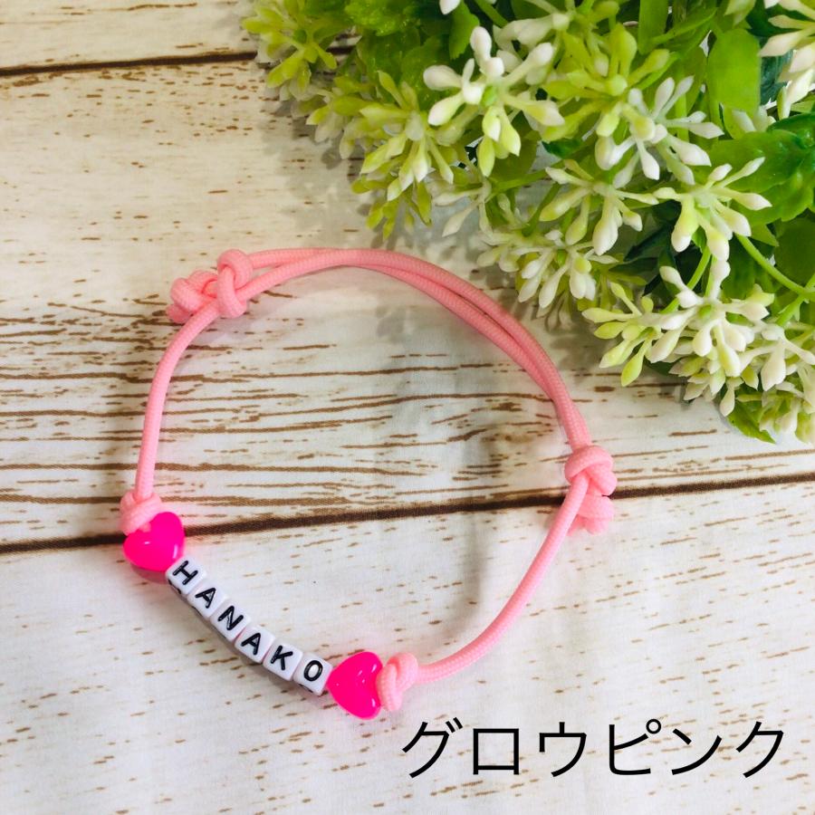 bakutorauです　犬チョーカー　カーネーション 本革の犬用首輪 おしゃれで可愛いチョーカー 名前入り迷子札 首に負担