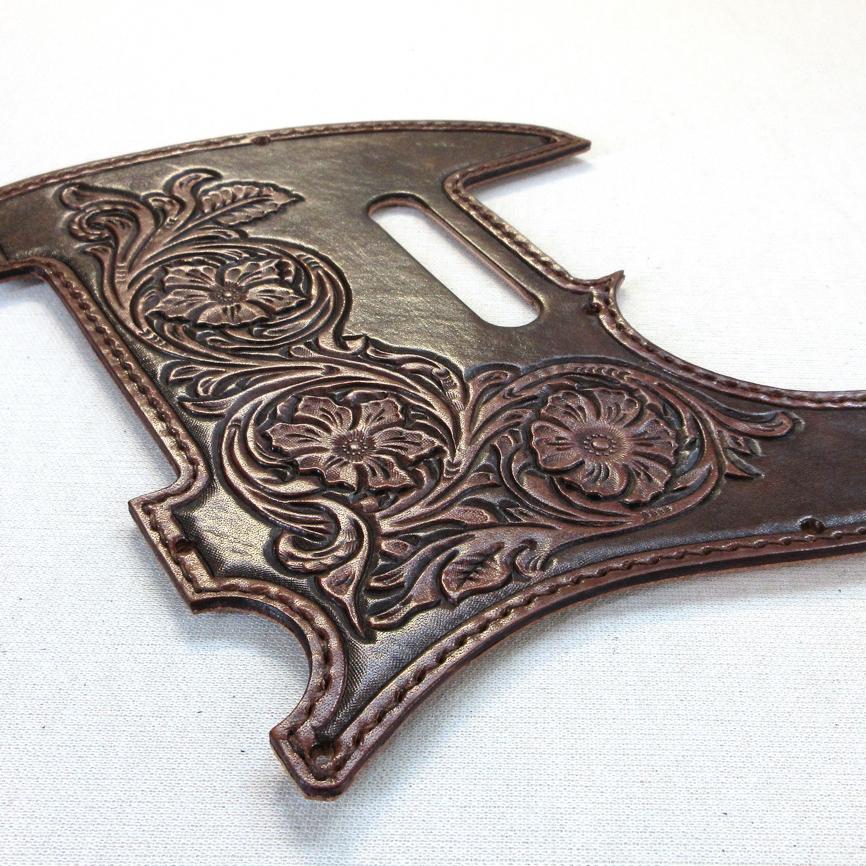 本革製ピックガード（テレキャスター／8穴用） : WIZARD LEATHER