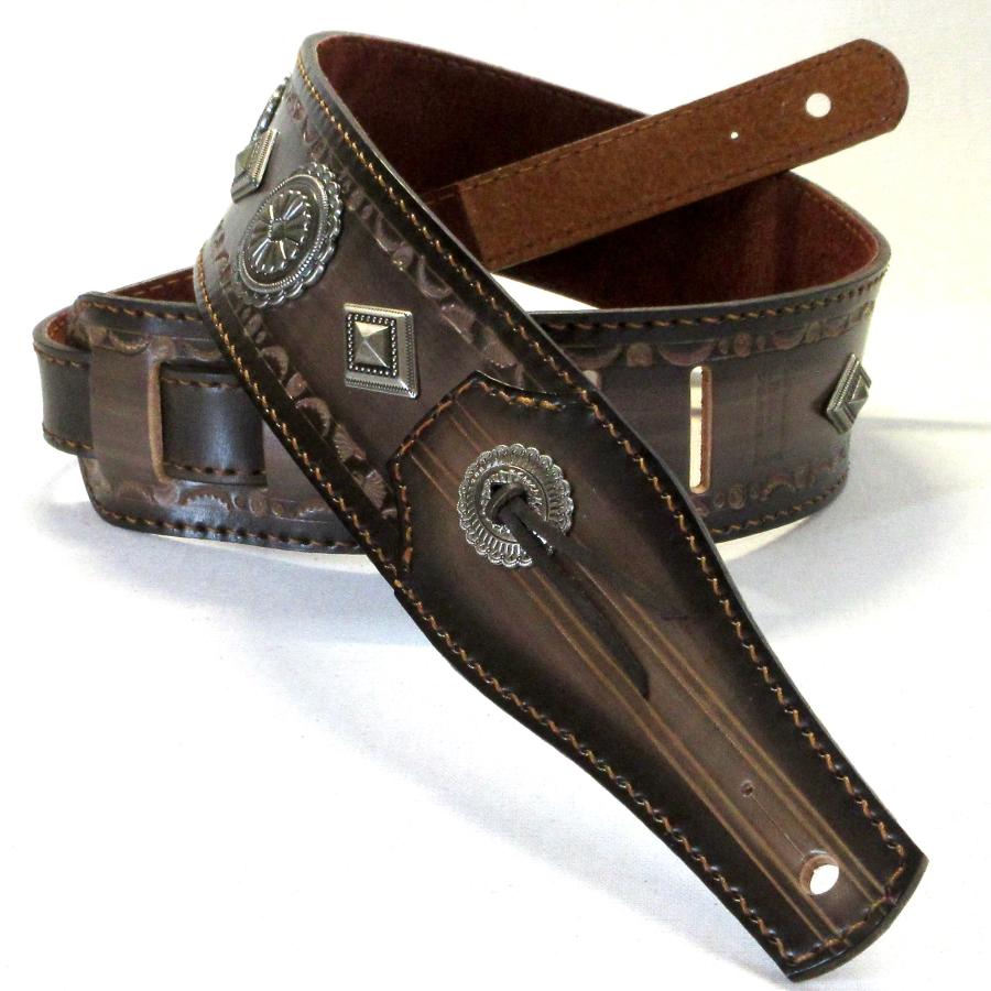 本革製ギター・ストラップ（オーバル＆ダイヤ・コンチョ） : WIZARD