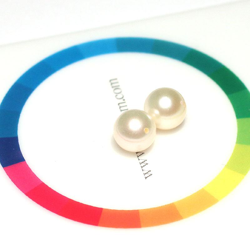 宝石ルース パール7.6mmペア珠 2珠 アコヤ真珠 イエローがかったホワイト色 珠のみ 片穴あき ピアスイヤリング用 |  | 02