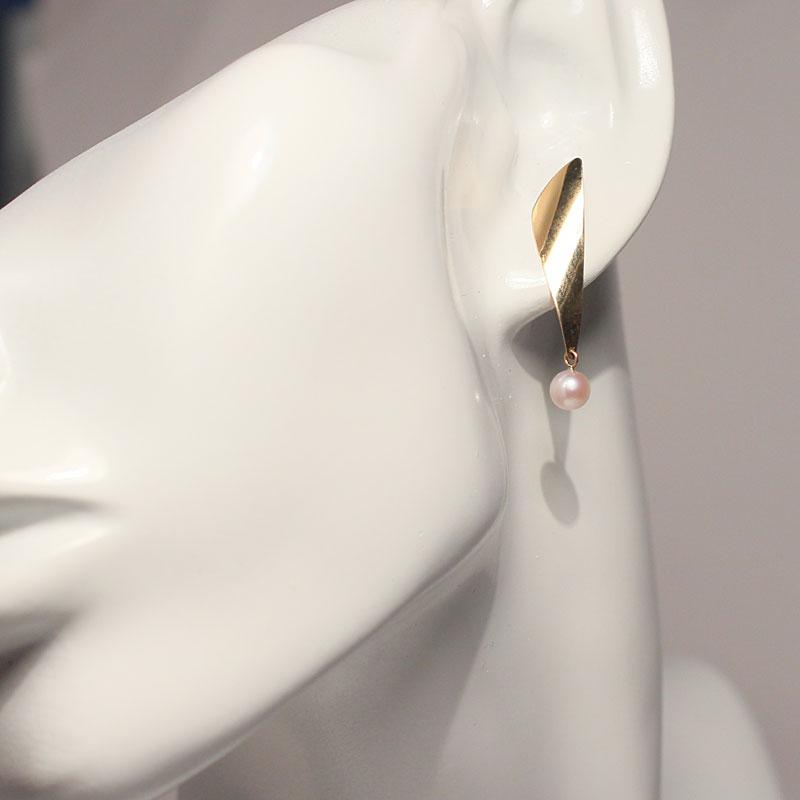 ピアス K18金イエローゴールドデザインピアス ベビーパールピアス