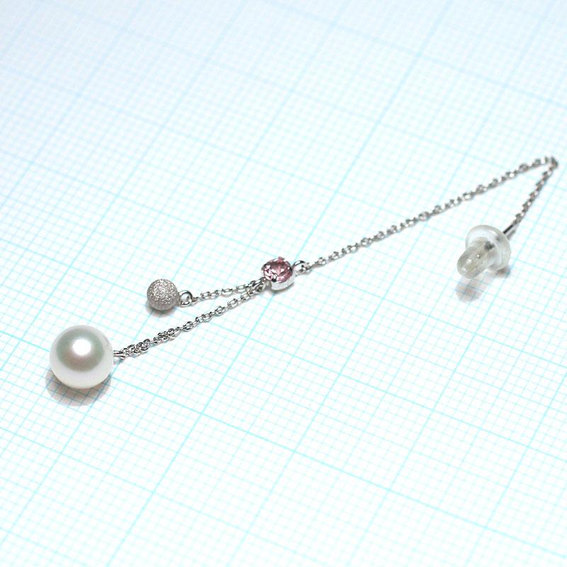 ピアス ホワイトゴールド製のチェーンピアス K14WG あこやベビー