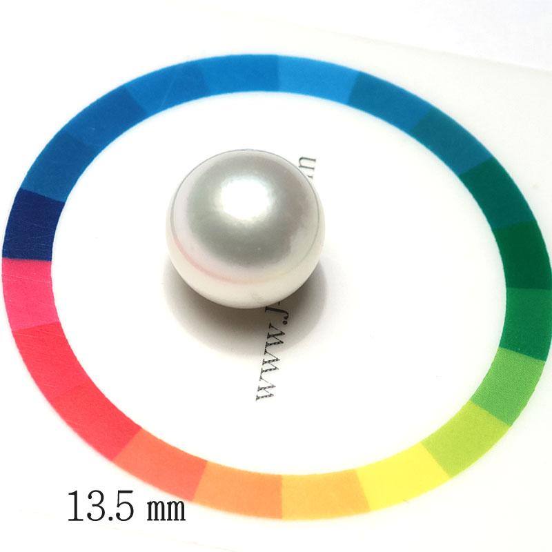 宝石ルース 白蝶真珠13.5mm×13.7mm ほぼラウンド形 パールルース