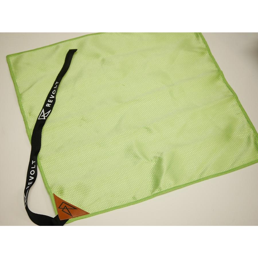 新品:SALE】25 REVOLT SUPER LIGHT FRAME 偏光 調光レンズ 新品:SALE】25 REVOLT SUPER LIGHT FRAME 偏光 調光レンズ