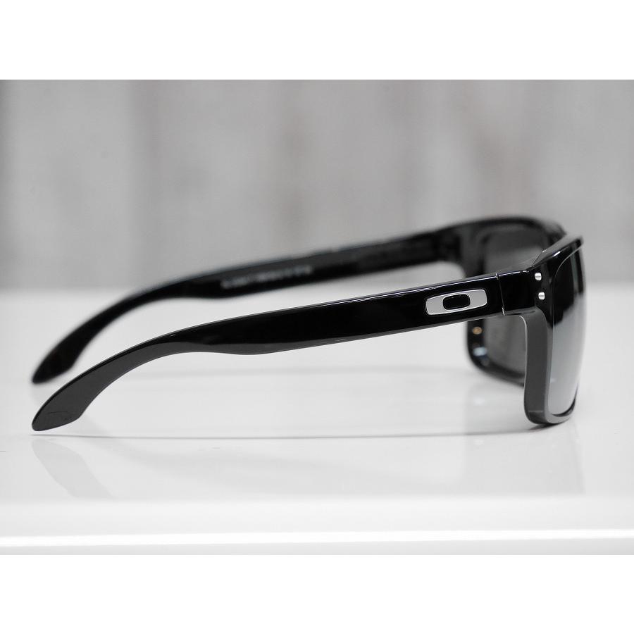 OAKLEY スポーツサングラス ホワイト・ブラック スモークレンズ Oakley スポーツサングラス ホワイト/ブラック - メルカリ