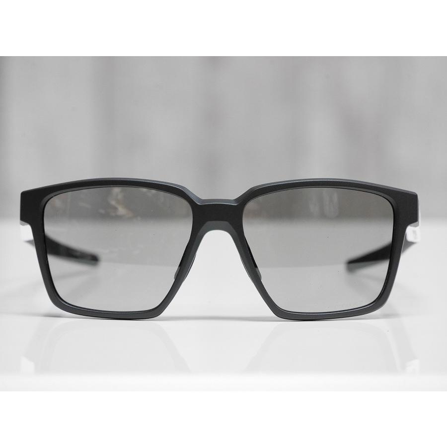 OAKLEY（オークリー） サングラス ACTUATOR SQ - Matte Black & White