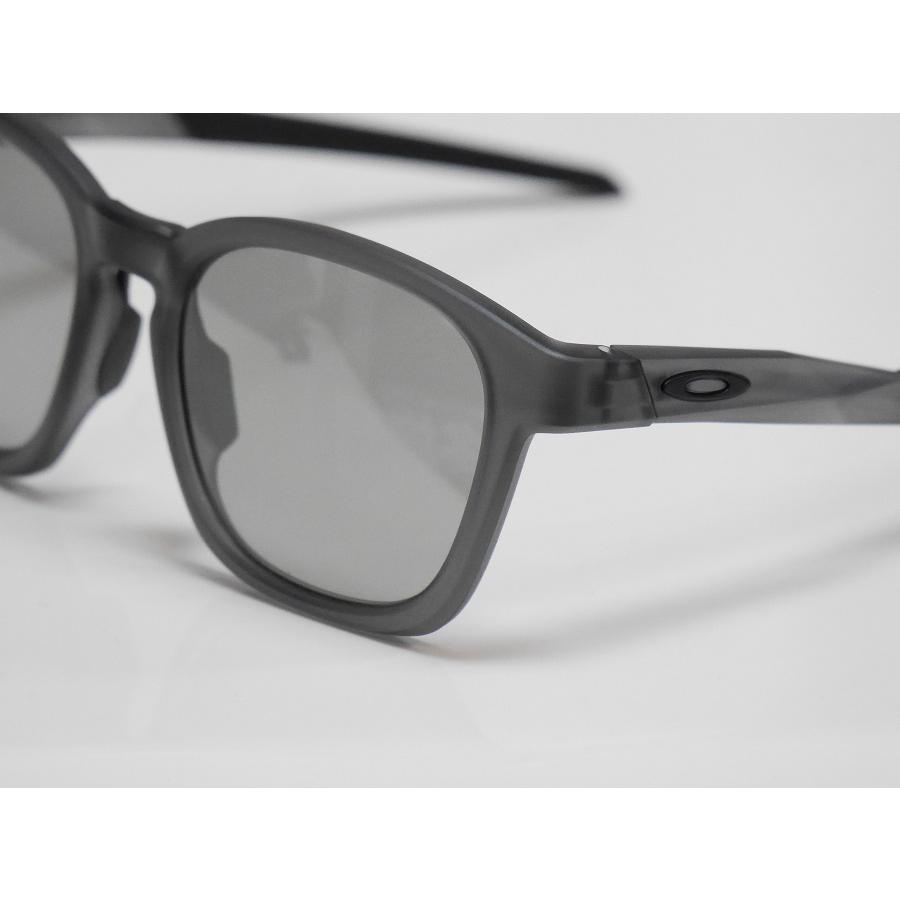 OAKLEY（オークリー） サングラス SHACKLE - Matte Grey Smoke / Prizm