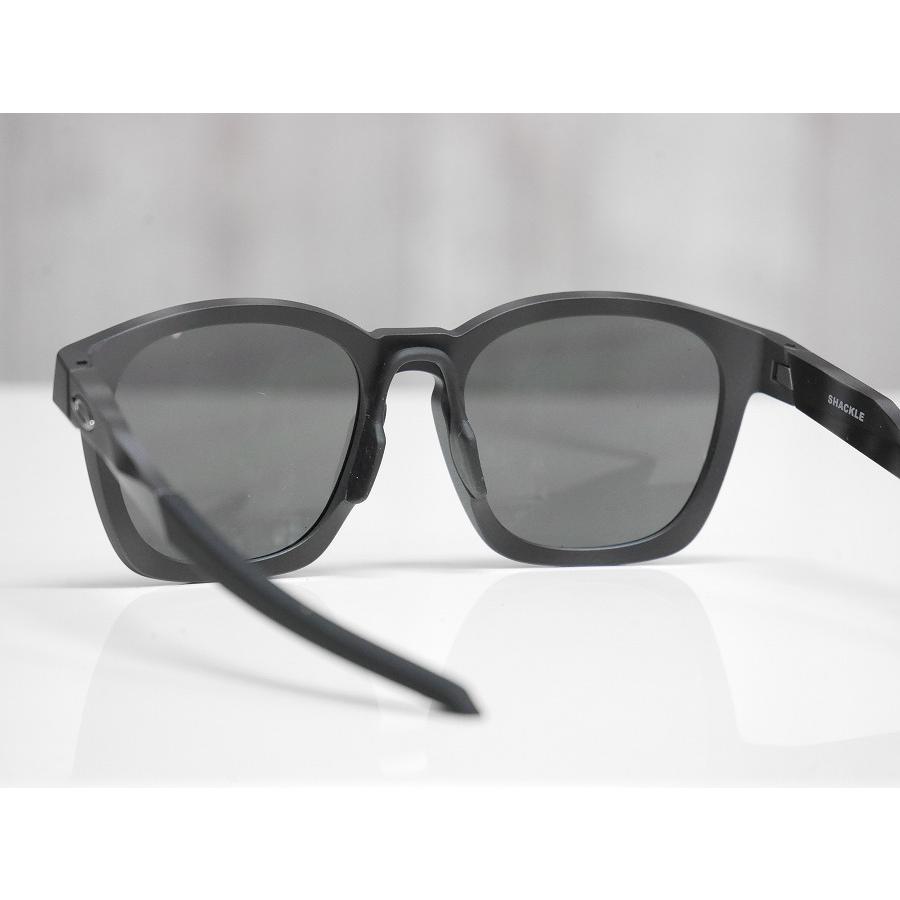 OAKLEY（オークリー） サングラス SHACKLE - Matte Black Camo / Prizm