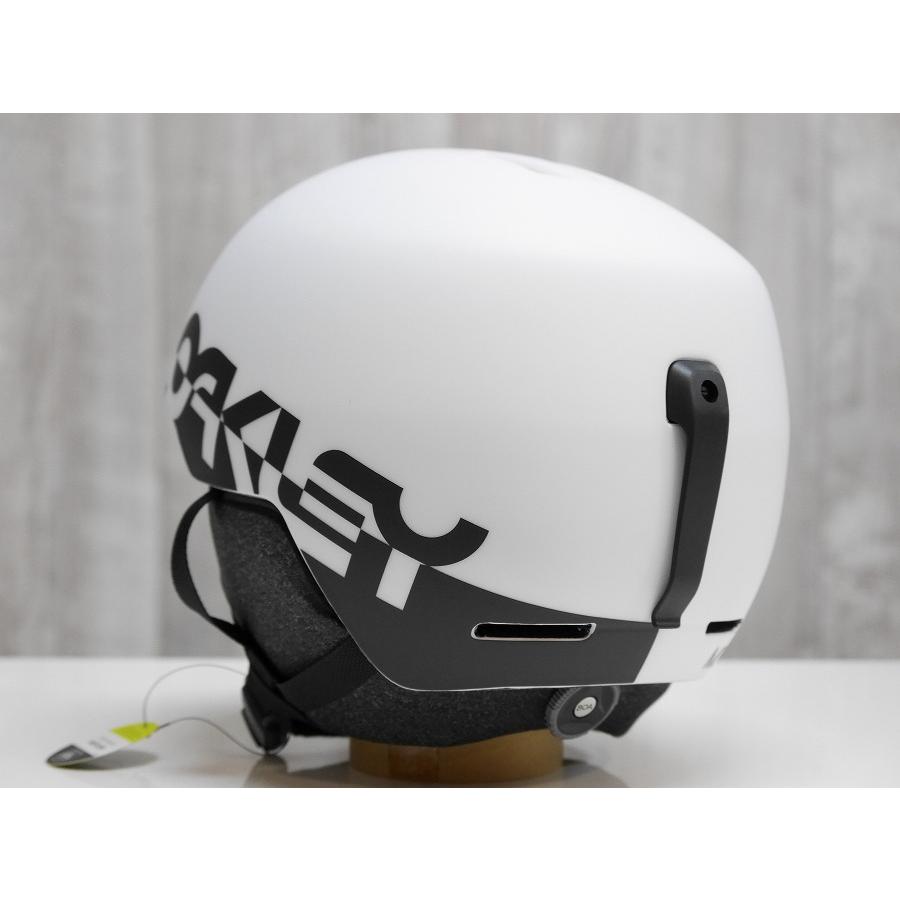 OAKLEY（オークリー） 26 OAKLEY 子供用 小学生用 ヘルメット MOD1