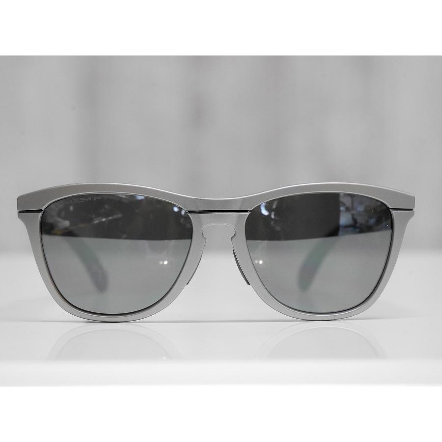 OAKLEY オークリー サングラス FROGSKINS RANGE - Titanium / Prizm Black Polarized 偏光レンズ プリズムレンズ OO9284A-1555 国内正規品 アジアンフィットの画像