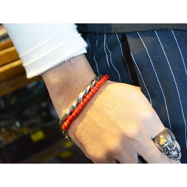 CHOOKE/チョーク】「Twist Crossarrow Arrow Bangle”Wide”/ツイスト