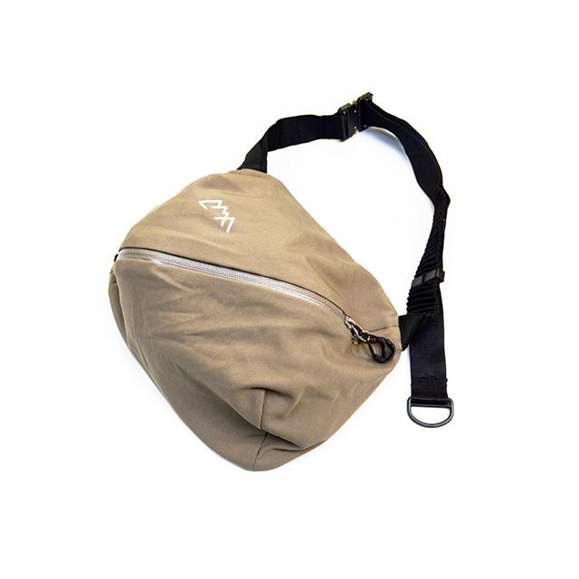 CMF バッグ　未使用　シーエムエフアウトドアガーメント　コムフィ　ビッグポーチ 全3色【COMFY OUTDOOR GARMENT/コムフィーアウトドアガーメント