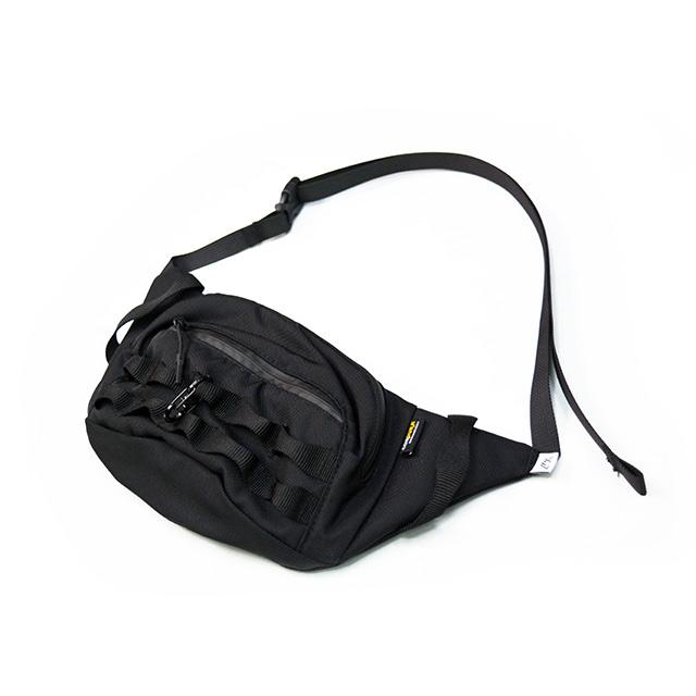 新品未使用　CMF FANNY PAC CMF/COMFY OUTDOOR GARMNT(シーエムエフ/コンフィーアウトドア